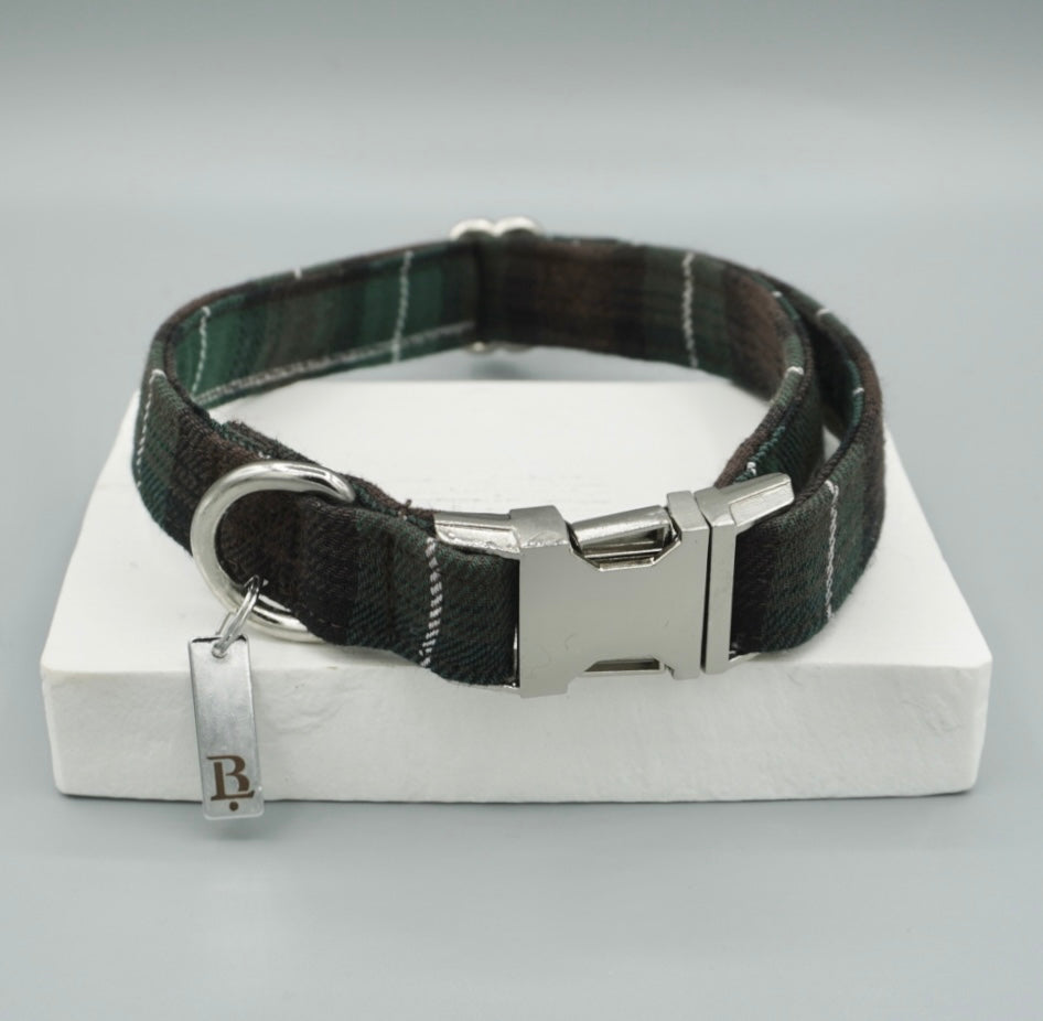Collar in Forest Plaid, Silver hardware