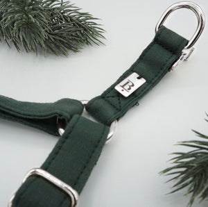 Harness in Holly Green, Silver hardware
