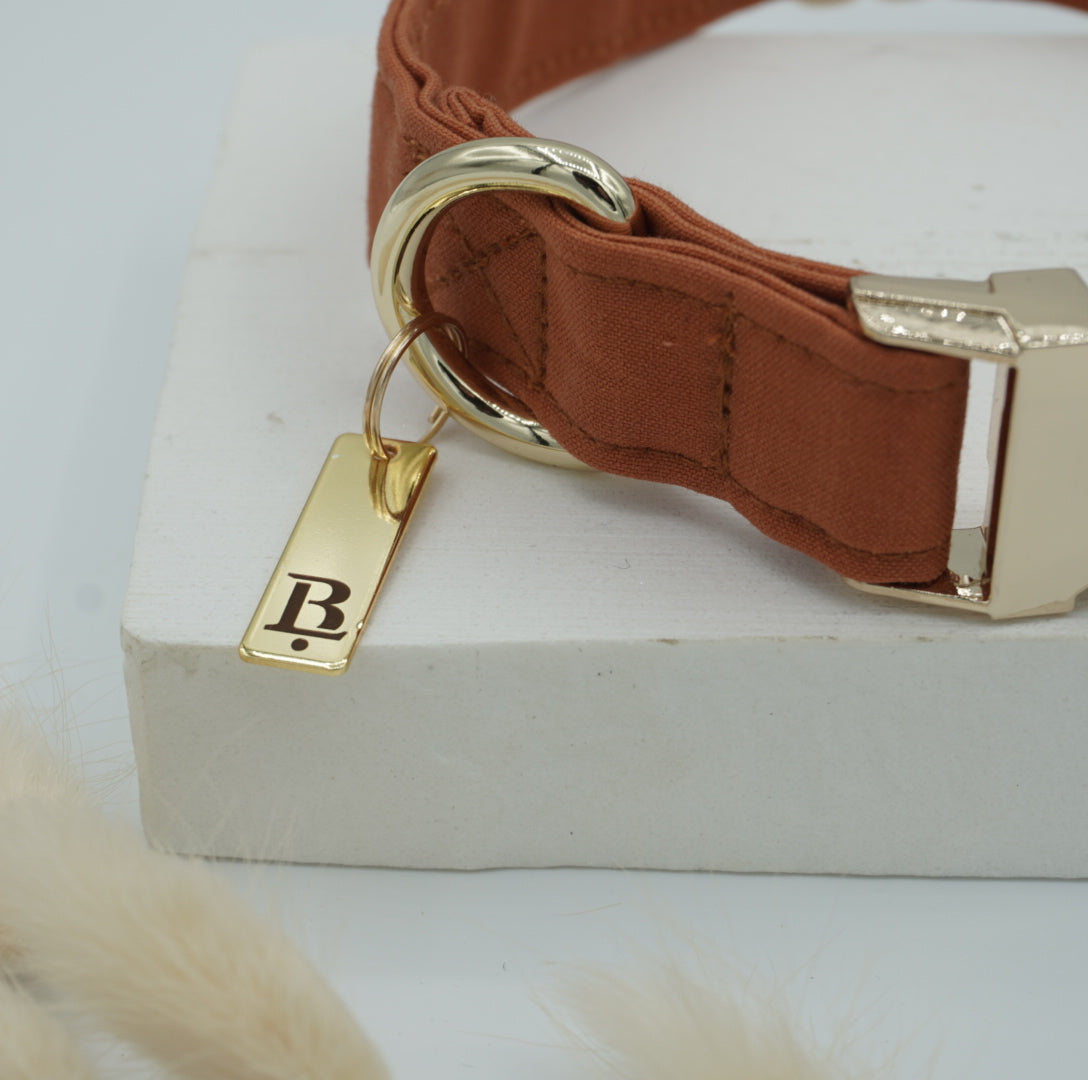 Collar in Terracotta Orange, Gold hardware