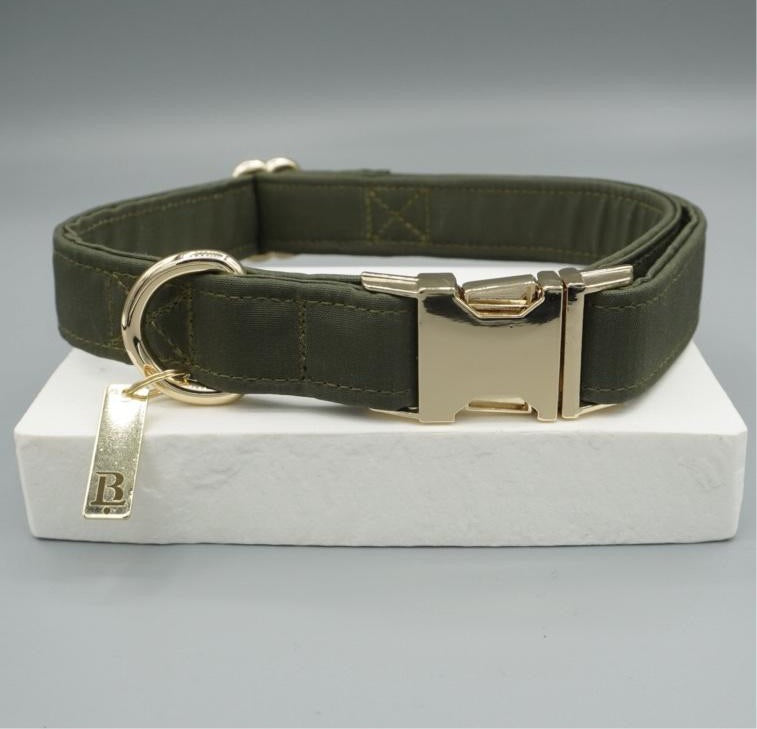 Collar in Moss Green, Gold hardware