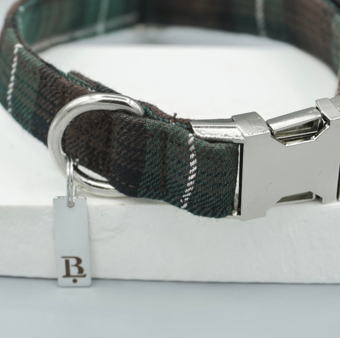 Collar in Forest Plaid, Silver hardware
