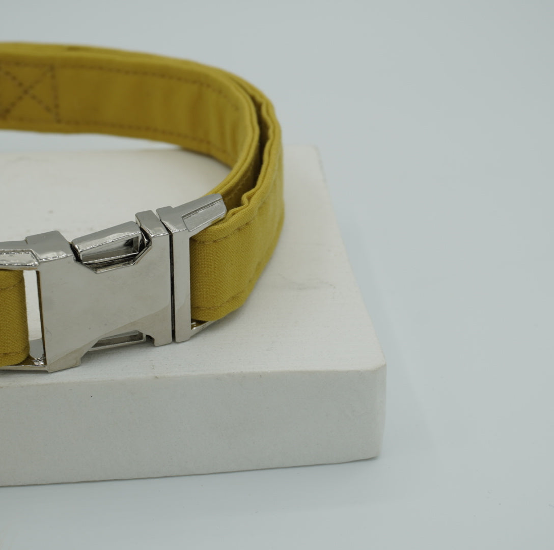 Collar in Sunflower Yellow, Silver hardware